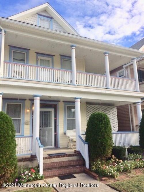 11 Bath Ave, Ocean Grove, NJ, 07756-1604 | Card Image
