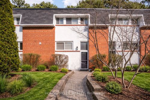 17-90 George Henry Blvd, North York, ON, M2J1E7 | Card Image