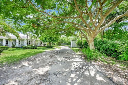9340 Sw 174th St, Palmetto Bay, FL, 33157-5717 | Card Image