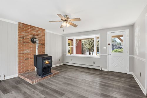 254 Ash Swamp Rd, Newmarket, NH, 03857-2117 | Card Image