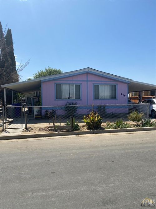 146 W 11th Pl, Delano, CA, 93215-1836 | Card Image