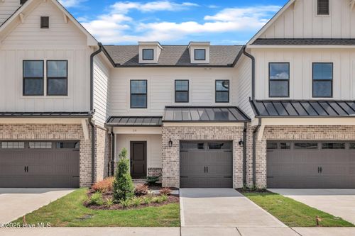 76 N District Ave, Clayton, NC, 27527-6765 | Card Image