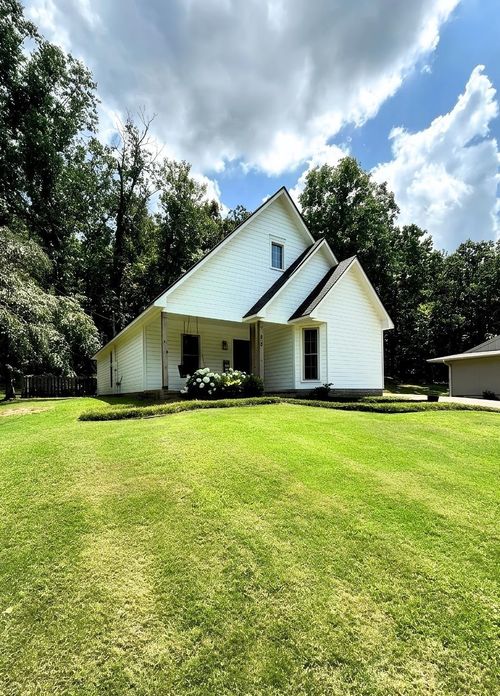 76 Cherokee Rd, Cherokee Village, AR, 72529-2624 | Card Image