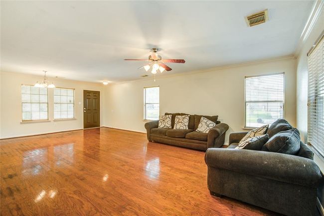 8127 Tassel Field Ln, House other with 3 bedrooms, 3 bathrooms and 2 parking in Humble TX | Image 7