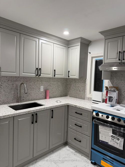 2nd-level-10 Louvain St, York, ON, M6N4W8 | Card Image