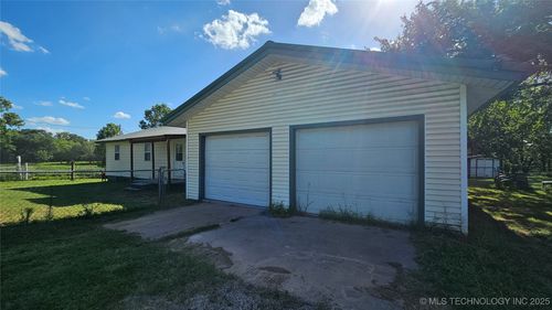 27405 S 170 Rd, Henryetta, OK, 74437-1428 | Card Image