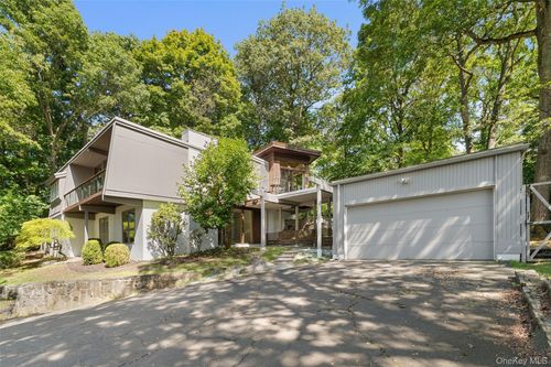 66 Summit Dr, Hastings On Hudson, NY, 10706-1215 | Card Image