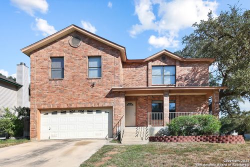 6303 Maverick Oak Dr, San Antonio, TX, 78240-2672 | Card Image