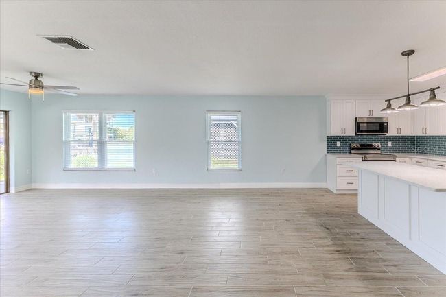 Great Room | Image 10