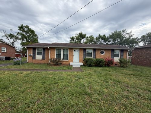 8404 Terry Ln, Hermitage, TN, 37076 | Card Image