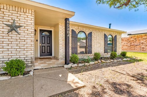 5020 Griffin Dr, The Colony, TX, 75056-2117 | Card Image