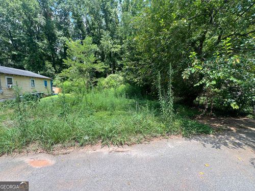 517 Belle St, Griffin, GA, 30223-2409 | Card Image