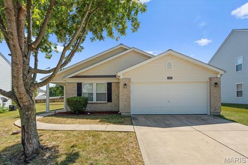 1508 Autumn Lakes Ln, Mascoutah, IL, 62258-2791 | Card Image