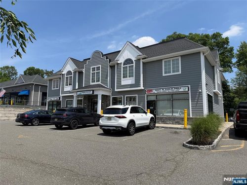 184 Godwin, Midland Park, NJ, 07432 | Card Image
