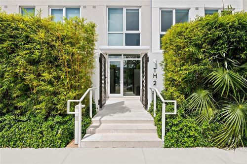 th2-401 N Birch Rd, Fort Lauderdale, FL, 33304-4252 | Card Image