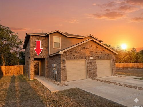 1-8711 8th St, Converse, TX, 78109-2618 | Card Image