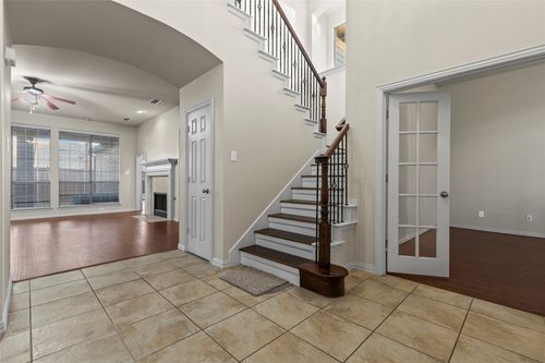 8302 Munich Dr, Rowlett, TX, 75089-3892 | Card Image