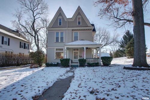 2700 Maine St, Quincy, IL, 62301-4411 | Card Image