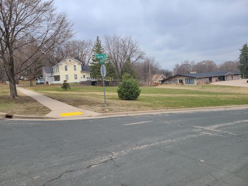 306 5th St, Hastings, MN, 55033-1817 | Card Image