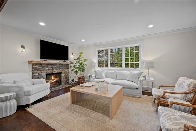 192 Highland Ave, House other with 5 bedrooms, 4 bathrooms and null parking in Norwalk CT | Image 5