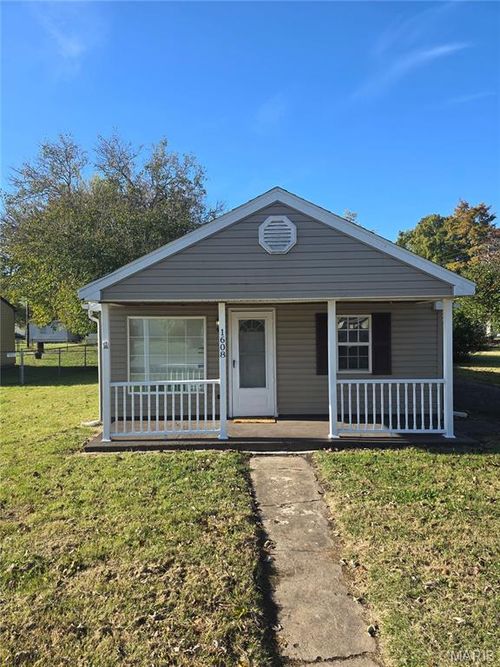 1608 Union Ave, Granite City, IL, 62040-2448 | Card Image