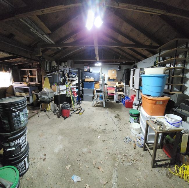 Garage Inside | Image 10