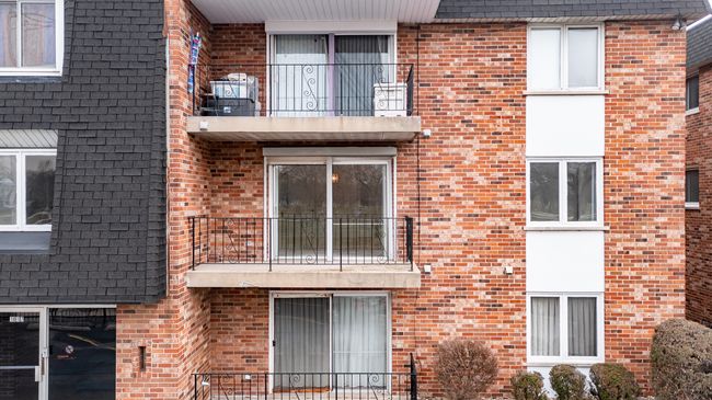 APT-203 - 1017 Burnham Ave, Home with 2 bedrooms, 1 bathrooms and 1 parking in Calumet City IL | Image 13