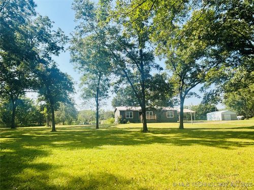 108 W Brooken Mt Rd, Stigler, OK, 74462-2489 | Card Image