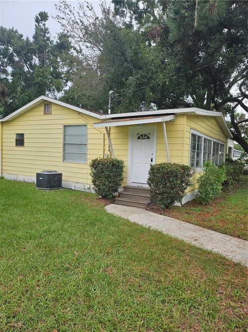 8322 June St, TAMPA, FL, 33615-2815 | Card Image