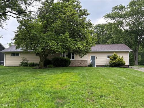 47 S Alling Rd, Tallmadge, OH, 44278-2424 | Card Image
