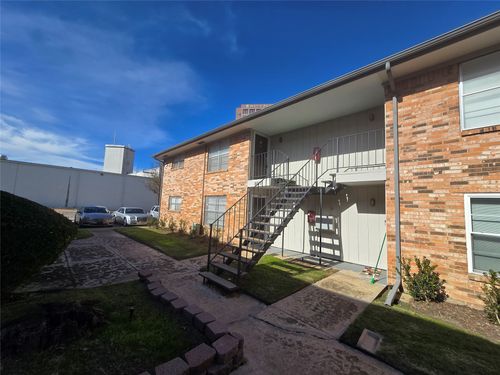 apt-218-8071 Meadow Rd, Dallas, TX, 75231-3415 | Card Image
