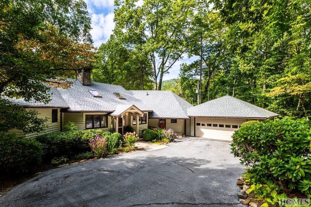 Back Nine Ln, Sapphire, NC 28774