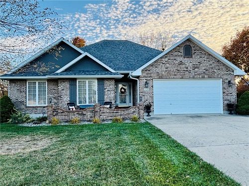 706 Opera House Ln, Odessa, MO, 64076-1600 | Card Image