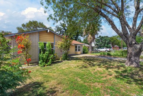2714 Lagoon Dr, San Antonio, TX, 78224-1210 | Card Image