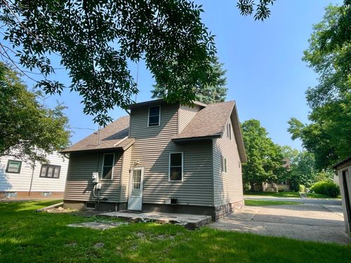608 2nd St S, Cold Spring, MN, 56320-2330 | Card Image