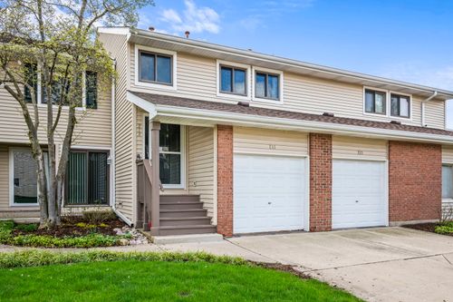 213 Winding Oak Ln, Buffalo Grove, IL, 60089-1585 | Card Image