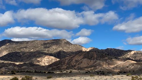 5 La Canada Way, Abiquiu, NM, 87510 | Card Image