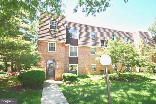 214-4000 Gypsy Ln, PHILADELPHIA, PA, 19129-5407 | Card Image