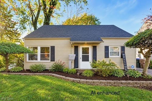 1528 Myrtle Ave, Cuyahoga Falls, OH, 44221-4334 | Card Image