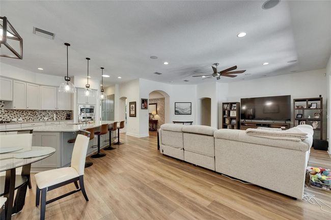 Family Room | Image 15