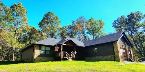 107 Dogwood St, Cabool, MO, 65689-6001 | Card Image