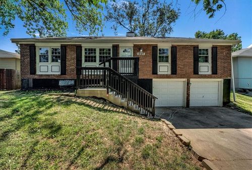 13107 E 44th Ter S, Independence, MO, 64055-4625 | Card Image