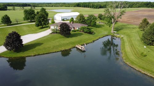 579 County Road 1700 E, Eureka, IL, 61530-9479 | Card Image