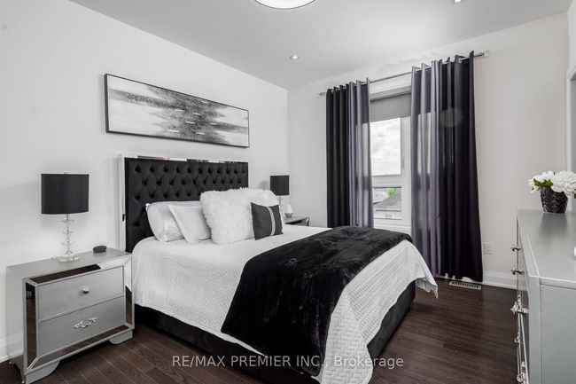 89 Gridiron Gate, House attached with 5 bedrooms, 4 bathrooms and 1 parking in Vaughan ON | Image 23