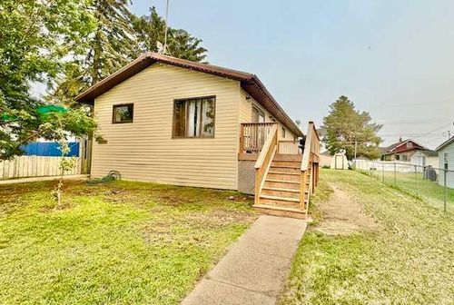 5027 52 Street, Hardisty, AB, T0B1V0 | Card Image