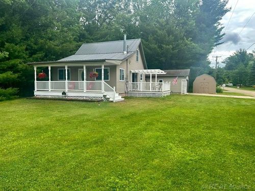 1908 1st St, Saint Helen, MI, 48656-9369 | Card Image