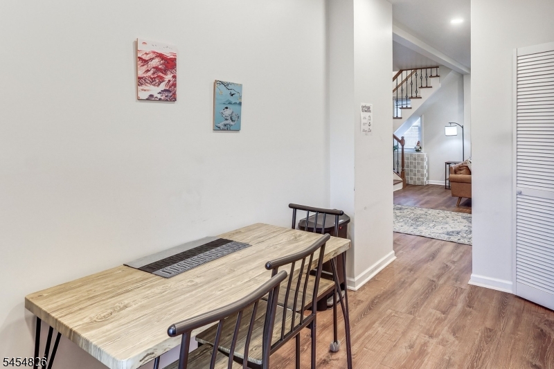 Residential Lease in Belleville Twp. 4