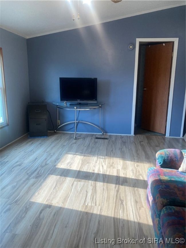 3963 Linda Dr Sw, Home with 3 bedrooms, 2 bathrooms and null parking in Corydon IN | Image 6