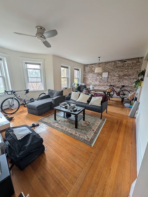 3-256 Aspinwall Ave, Brookline, MA, 02445 | Card Image