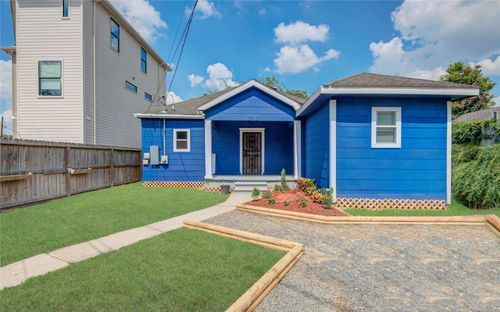 2712 Link Rd, Houston, TX, 77009-1130 | Card Image